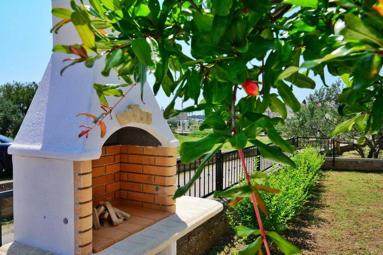 Apartment Nadoveza Tribunj  Ngoại thất bức ảnh