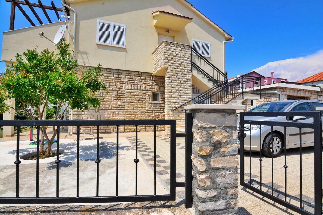 Apartment Nadoveza Tribunj  Ngoại thất bức ảnh