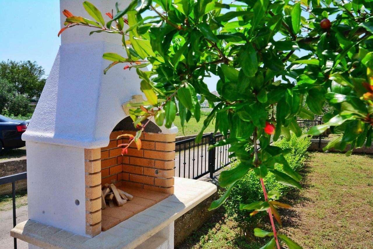 Apartment Nadoveza Tribunj  Ngoại thất bức ảnh