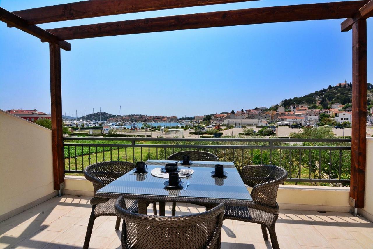 Apartment Nadoveza Tribunj  Ngoại thất bức ảnh