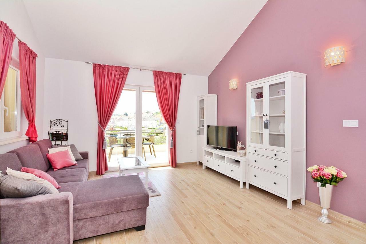 Apartment Nadoveza Tribunj  Ngoại thất bức ảnh