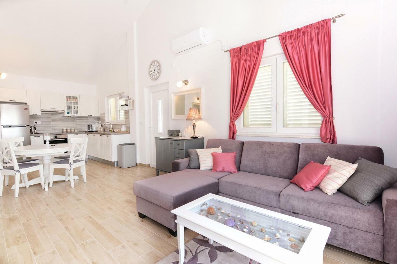 Apartment Nadoveza Tribunj  Ngoại thất bức ảnh
