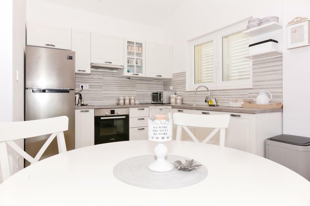 Apartment Nadoveza Tribunj  Ngoại thất bức ảnh