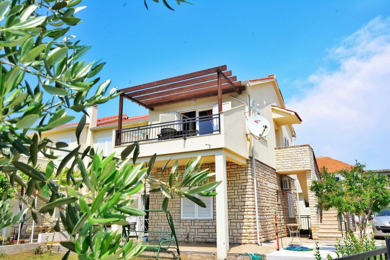 Apartment Nadoveza Tribunj  Ngoại thất bức ảnh